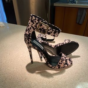 Open toe animal print strap heel